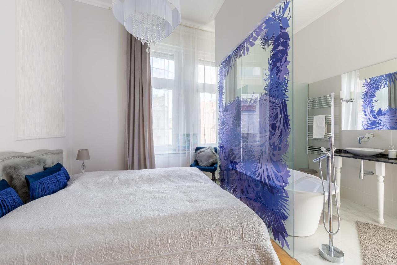 Designer Luxury Home In The Jewish Quarter Будапеща Екстериор снимка